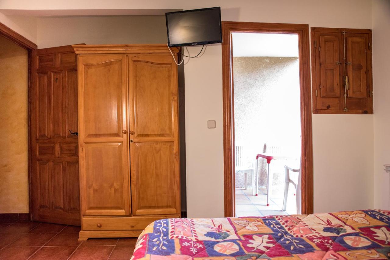 Hospedaje Rural Casa Parri Poveda de la Sierra Bagian luar foto