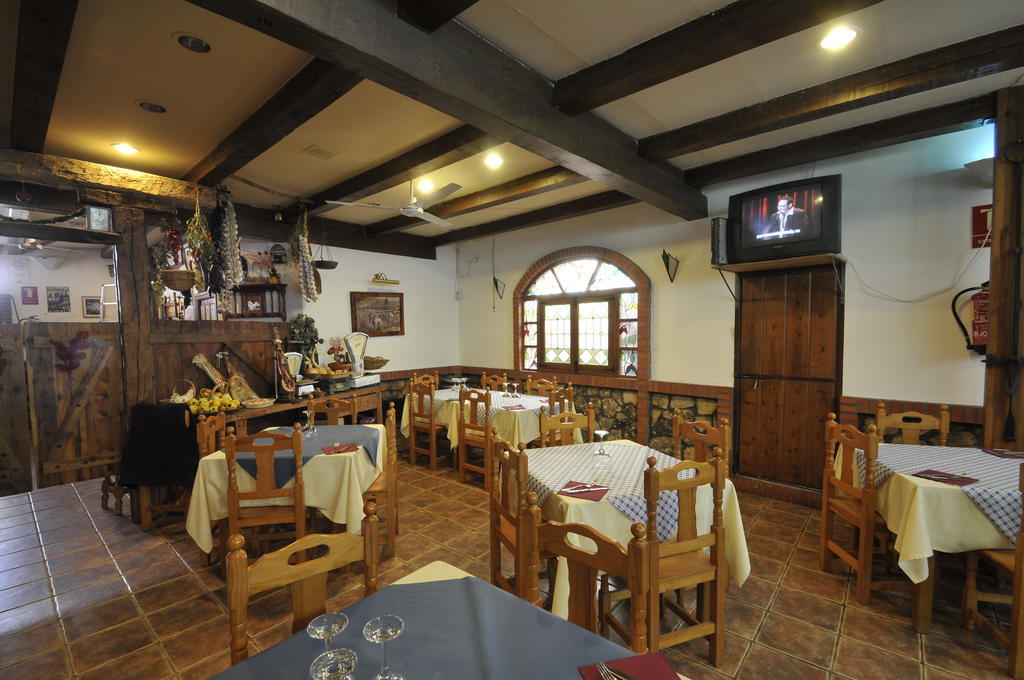 Hospedaje Rural Casa Parri Poveda de la Sierra Bagian luar foto