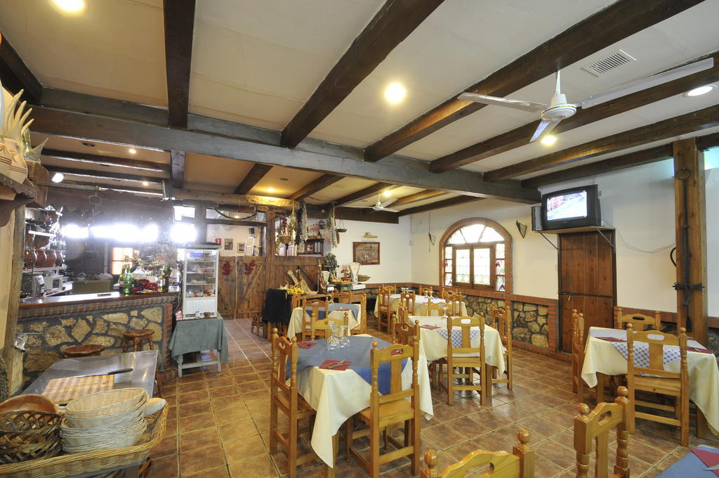 Hospedaje Rural Casa Parri Poveda de la Sierra Bagian luar foto